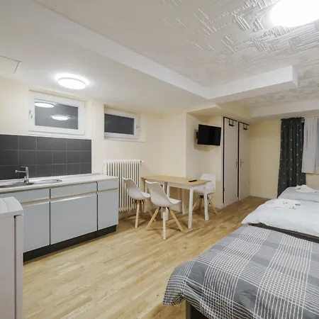 Boardinghaus Perani *