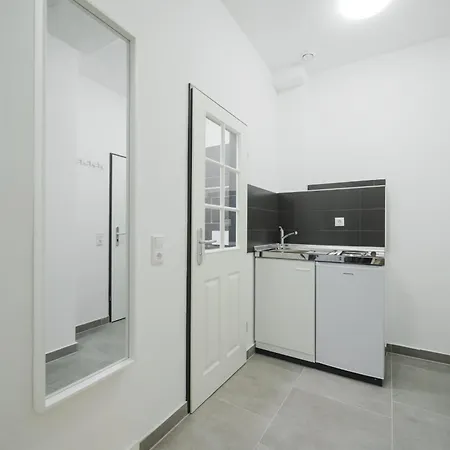 Отель Boardinghaus Perani *